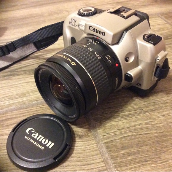 Canon EOS IX7 lite camera - Picture 2 of 5